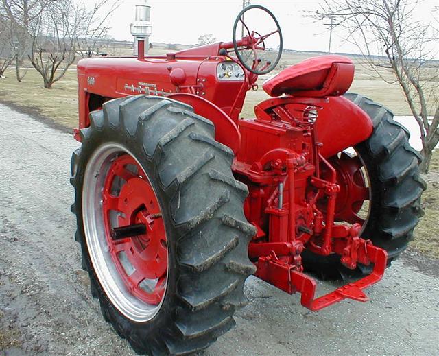 Farmall 400 diesel Tractor for sale